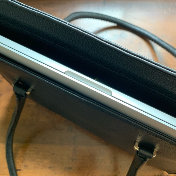 Handbag - Picture 9 of 13